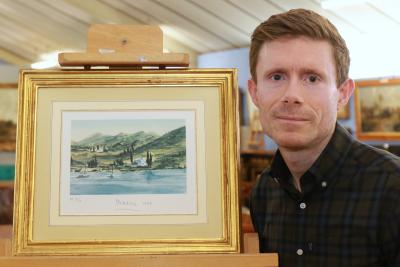 Keys head of pictures Daniel Smith with the royal painting