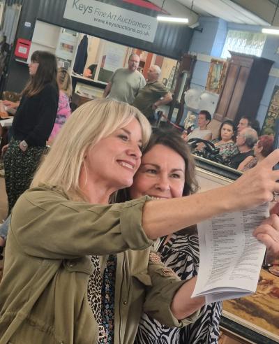 Tamzin Outhwaite and Julie Graham pose for a selfie at Keys Auctioneers in Aylsham